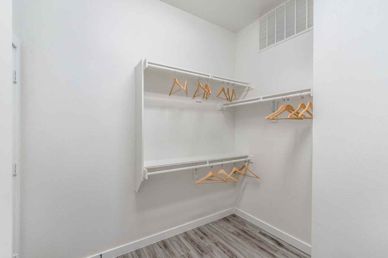 Park 7 - Photo 6 of 20