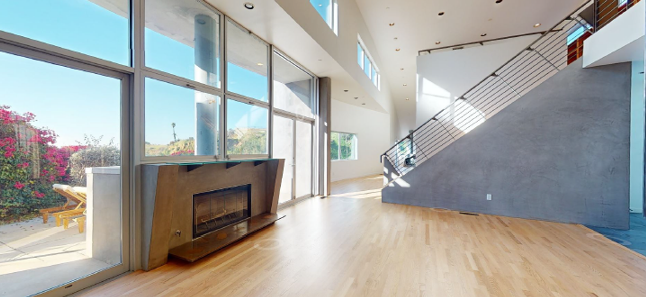 1602 Woodglen Ln - Photo 4 of 20