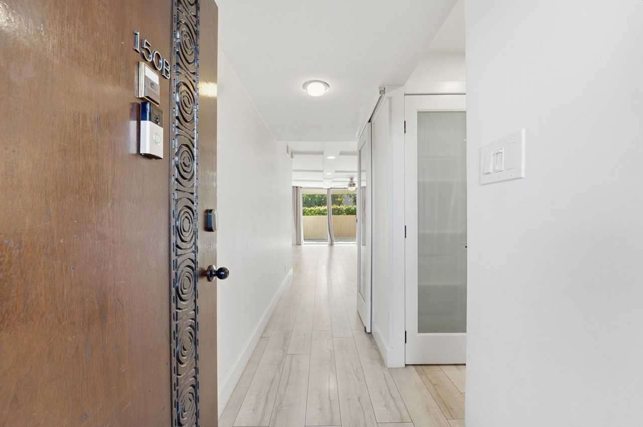 7625 E Camelback Rd - Photo 4 of 26