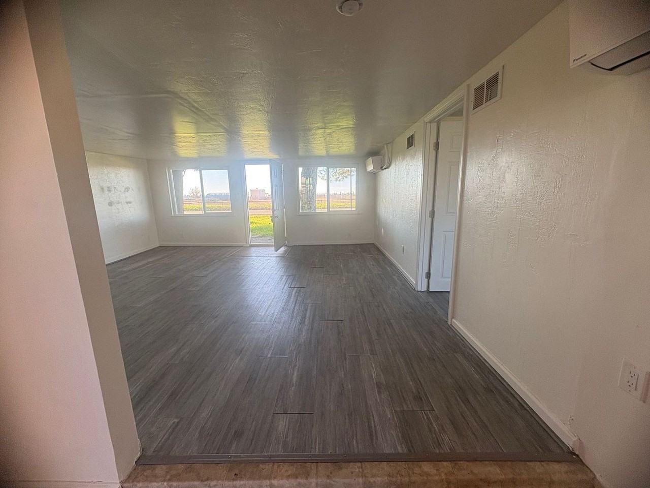 4633 Arboga Rd - Photo 6 of 13