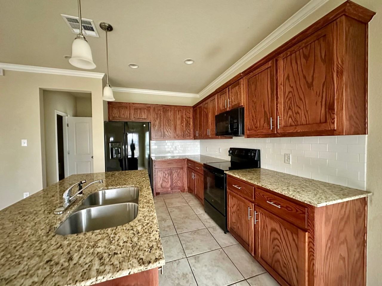 3508 S 4th St - Photo 6 of 18