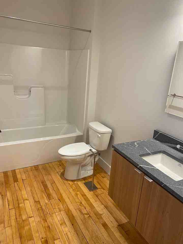 200 Adams - Photo 5 of 37