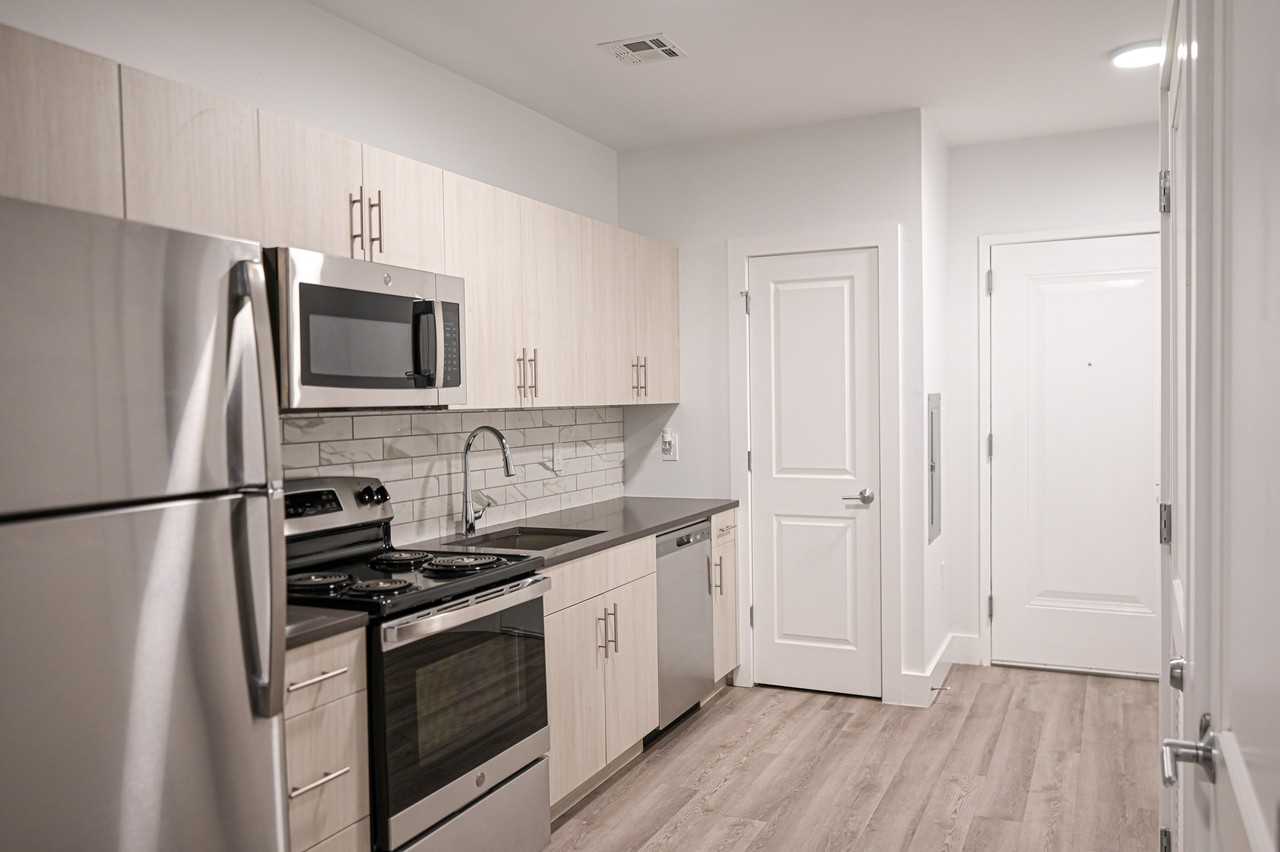 PEEK Reock I Owner Urban Renewal, LLC - Photo 4 of 50