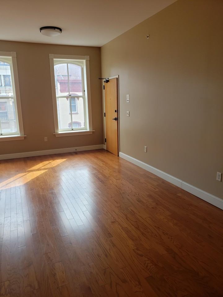 104 N. Aurora St. - Photo 5 of 12