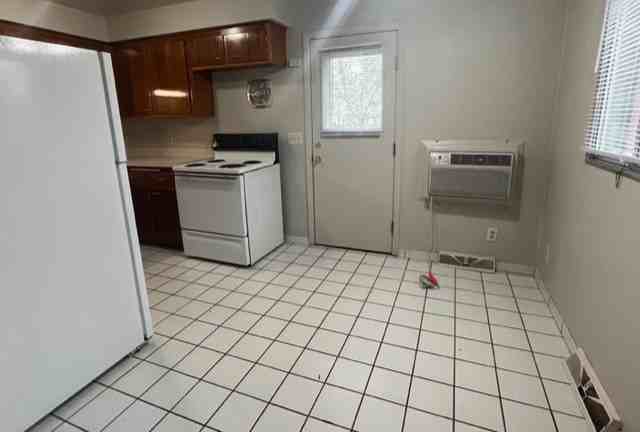 806-822 Mayfair Avenue - Photo 2 of 19