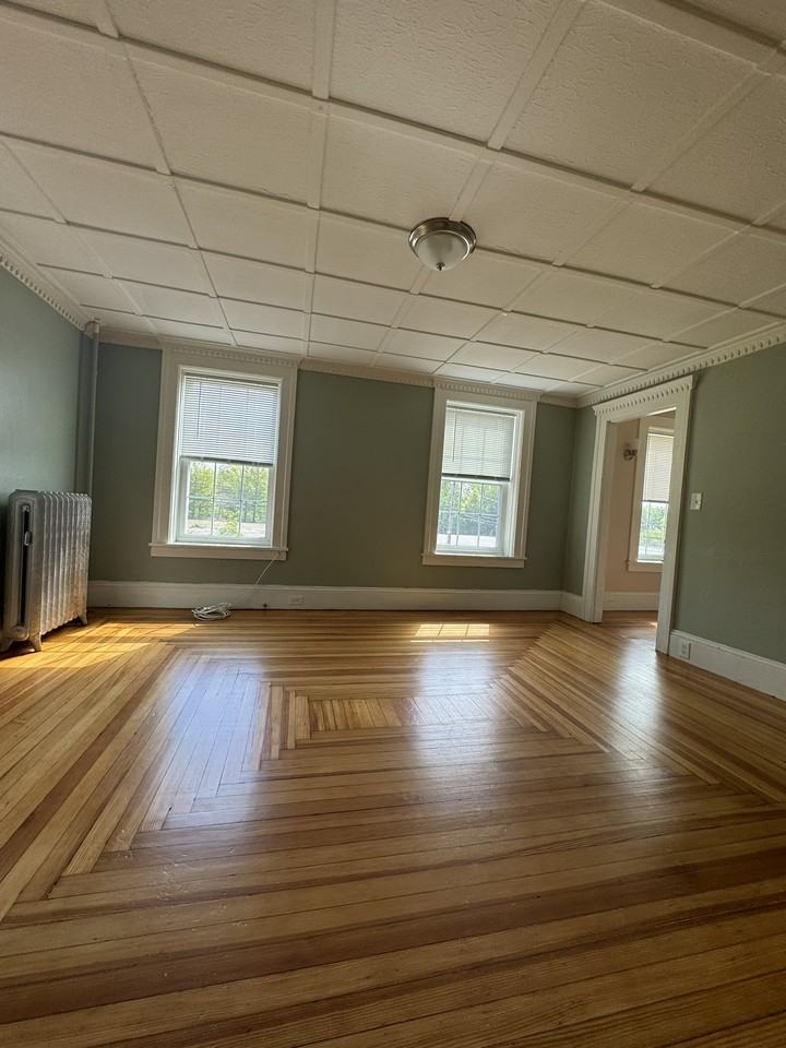 200 King Street - Photo 2 of 13