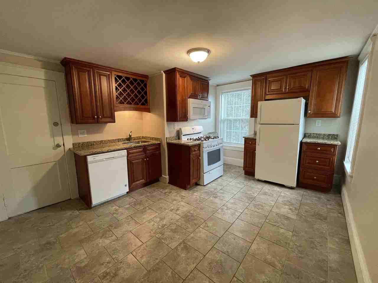 200 King Street - Photo 3 of 13