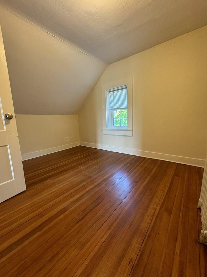 200 King Street - Photo 7 of 13