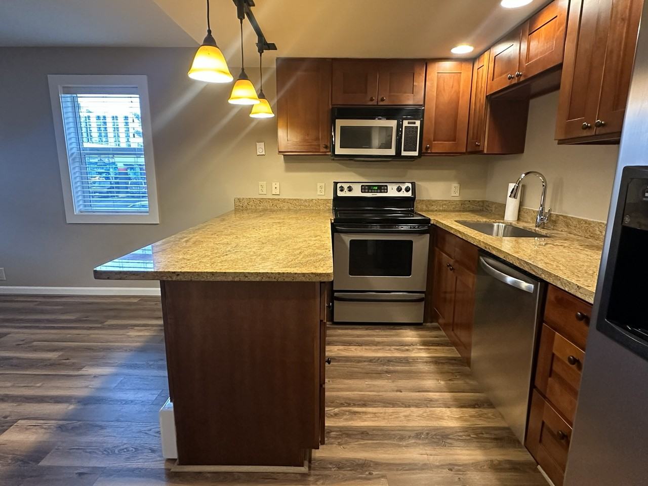 Junction Court: 4717 44th Ave SW - Photo 4 of 19