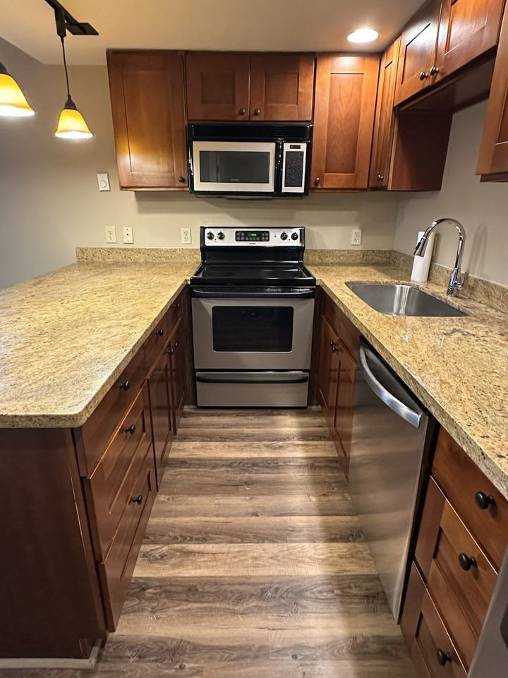 Junction Court: 4717 44th Ave SW - Photo 5 of 19