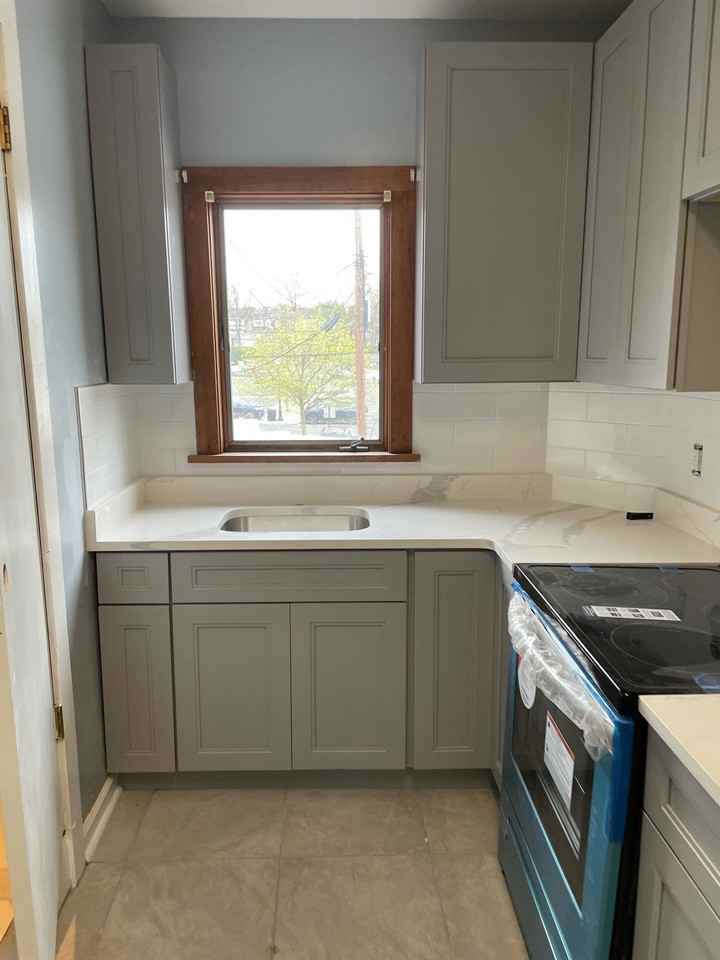 125-131 East Broad Street - Photo 2 of 5