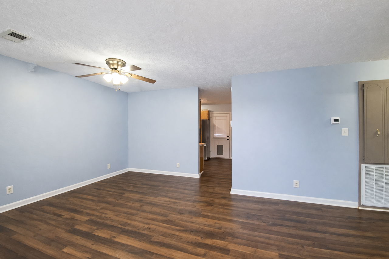 1134 Timothy Ave - Photo 7 of 33