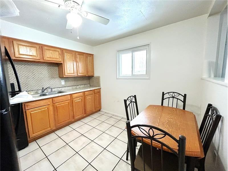 301 Martin Ave #7 - Photo 3 of 9