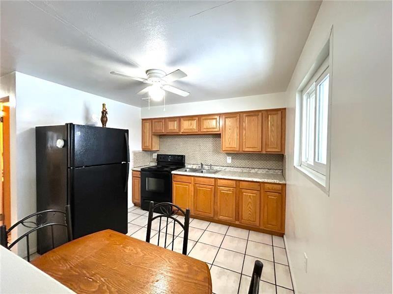 301 Martin Ave #7 - Photo 4 of 9