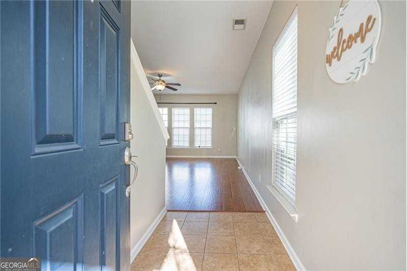 25 Chey Hill Ln - Photo 4 of 40