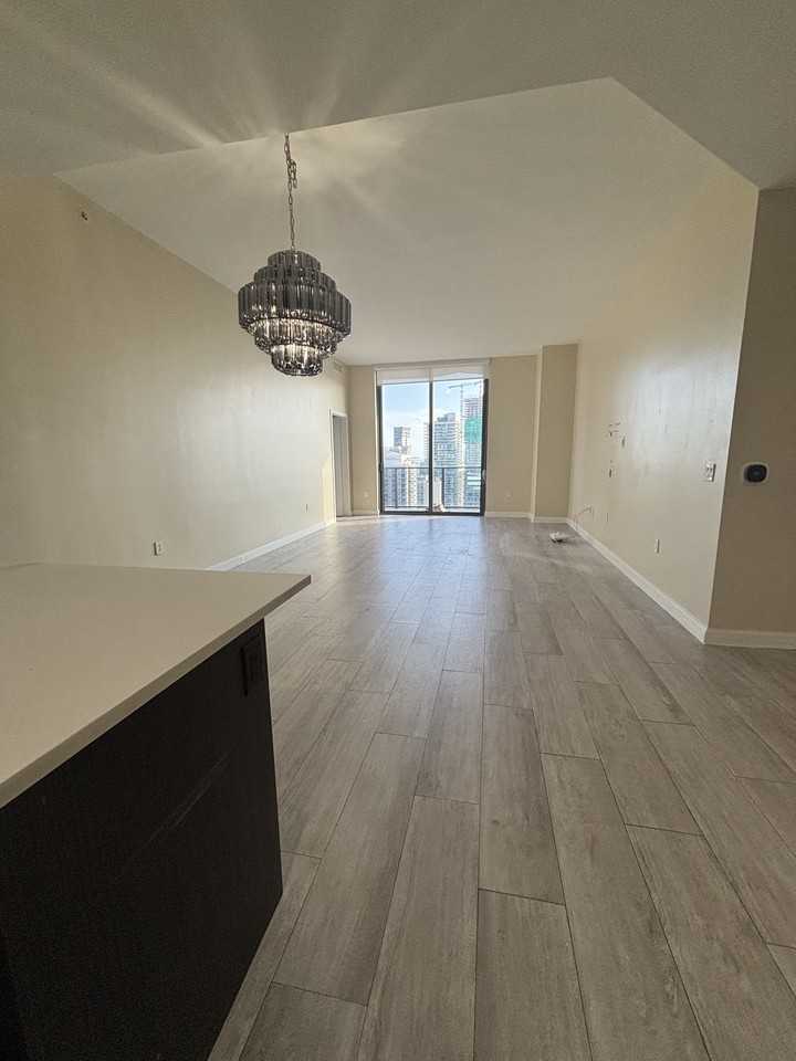 SW 10th St & S Miami Ave - Photo 7 of 31