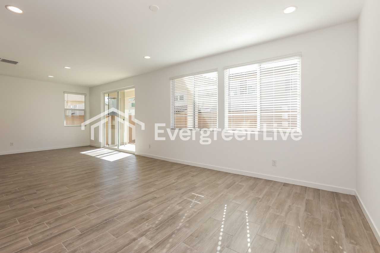 10131 E Ulysses Ave - Photo 3 of 15