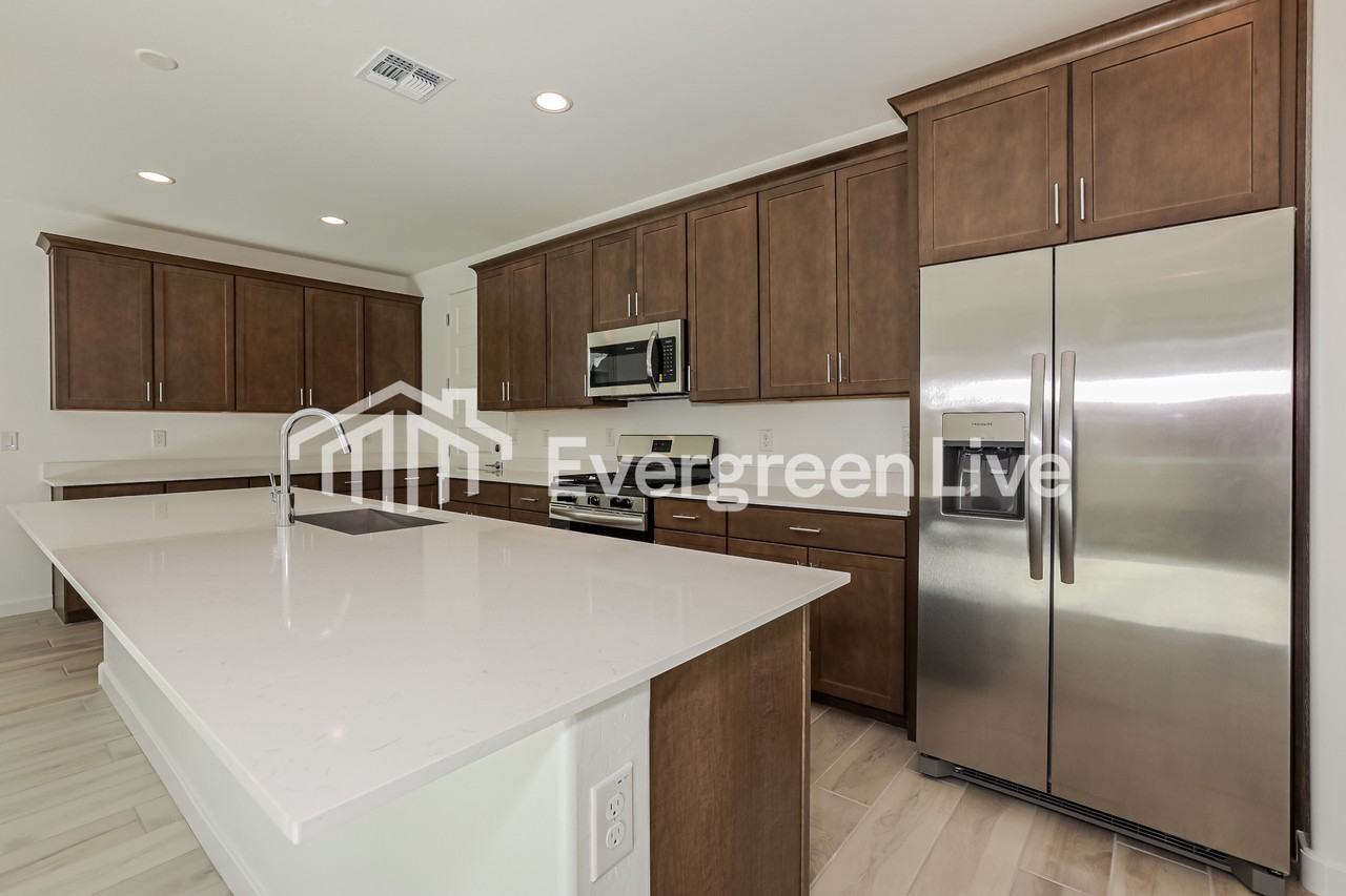 10135 E Ulysses Ave - Photo 6 of 15