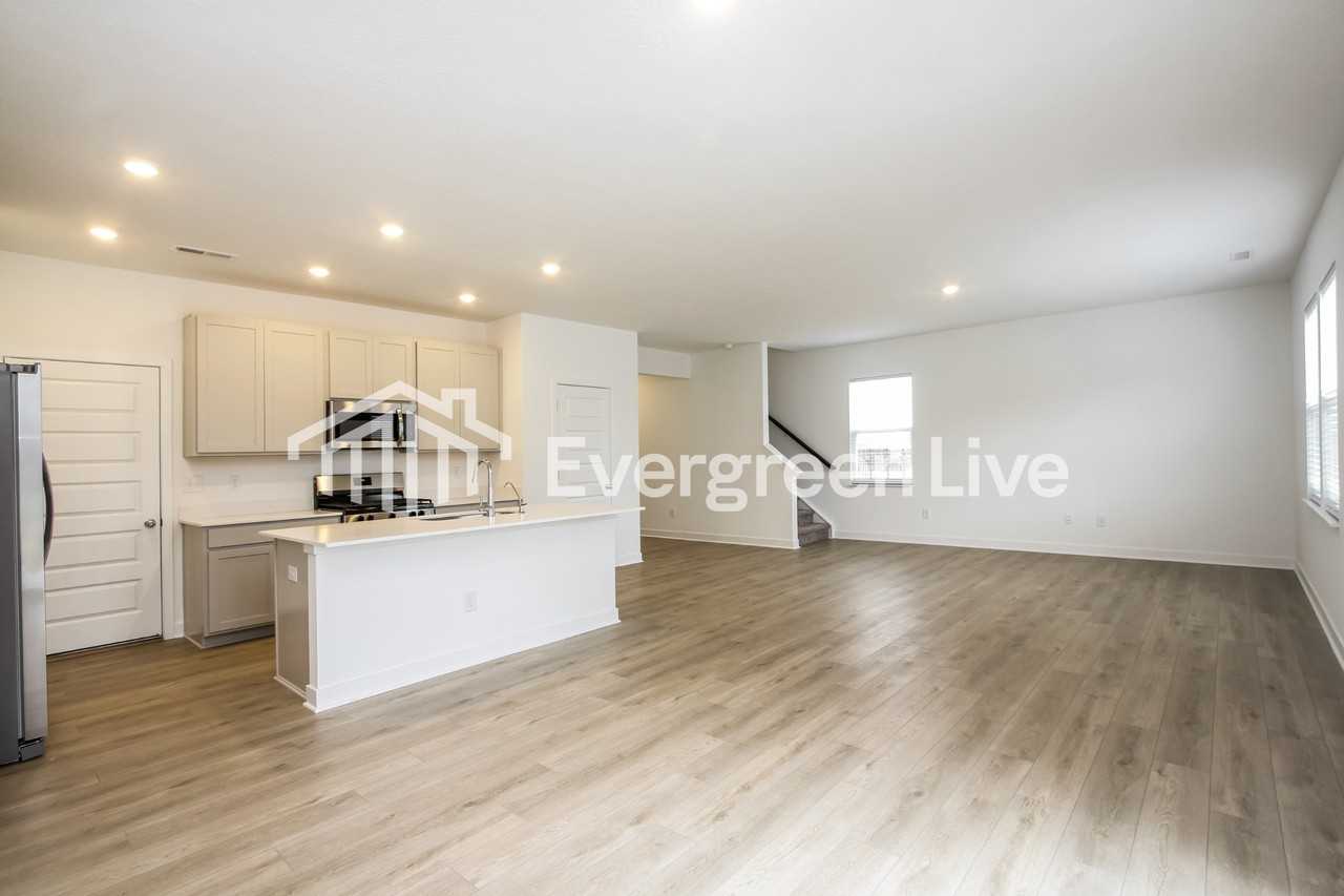 3617 Copley Ct - Photo 3 of 15