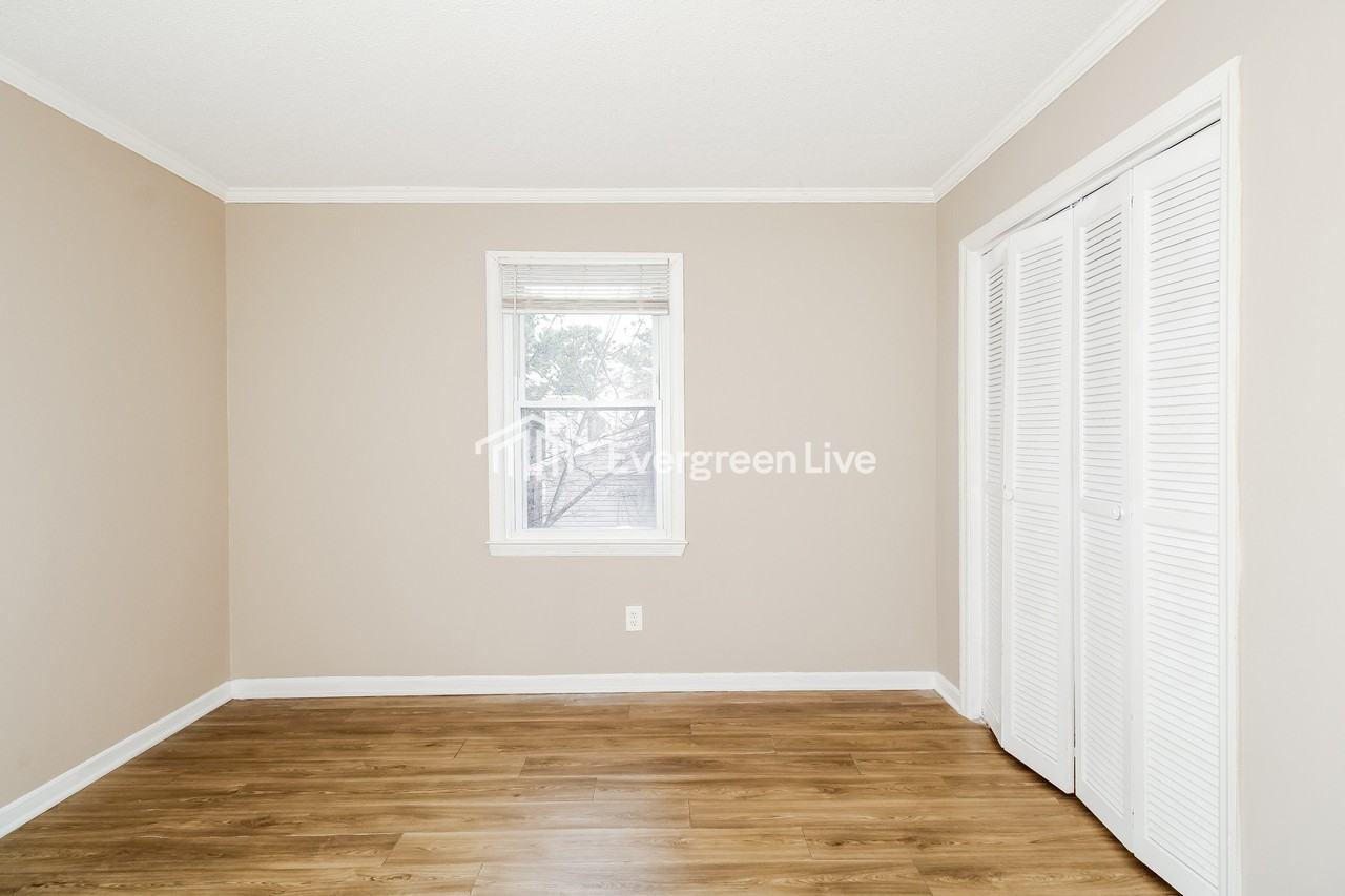 313 Old Brass Dr - Photo 4 of 15