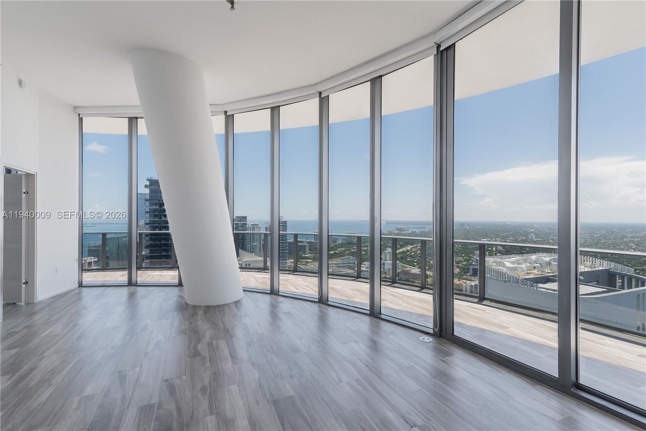 SW 9th St & S Miami Ave - Photo 4 of 18