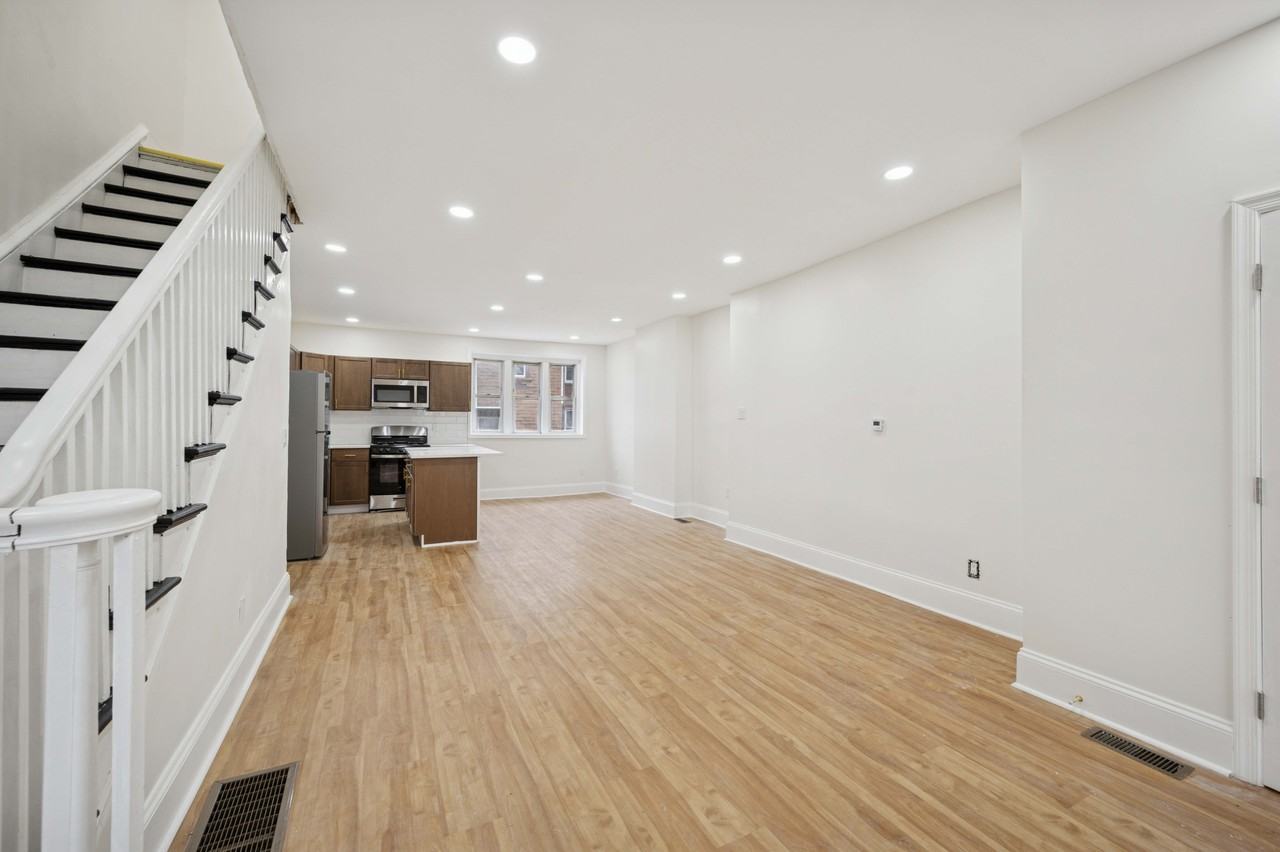 5935 Windsor Ave - Photo 7 of 25