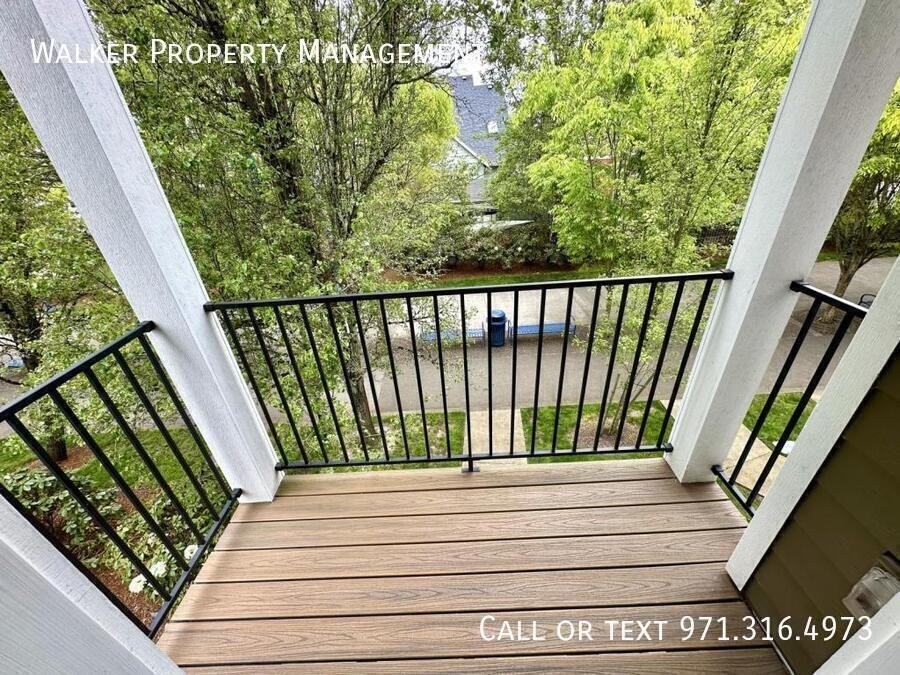 Oregon St Townhomes - Photo 5 of 26