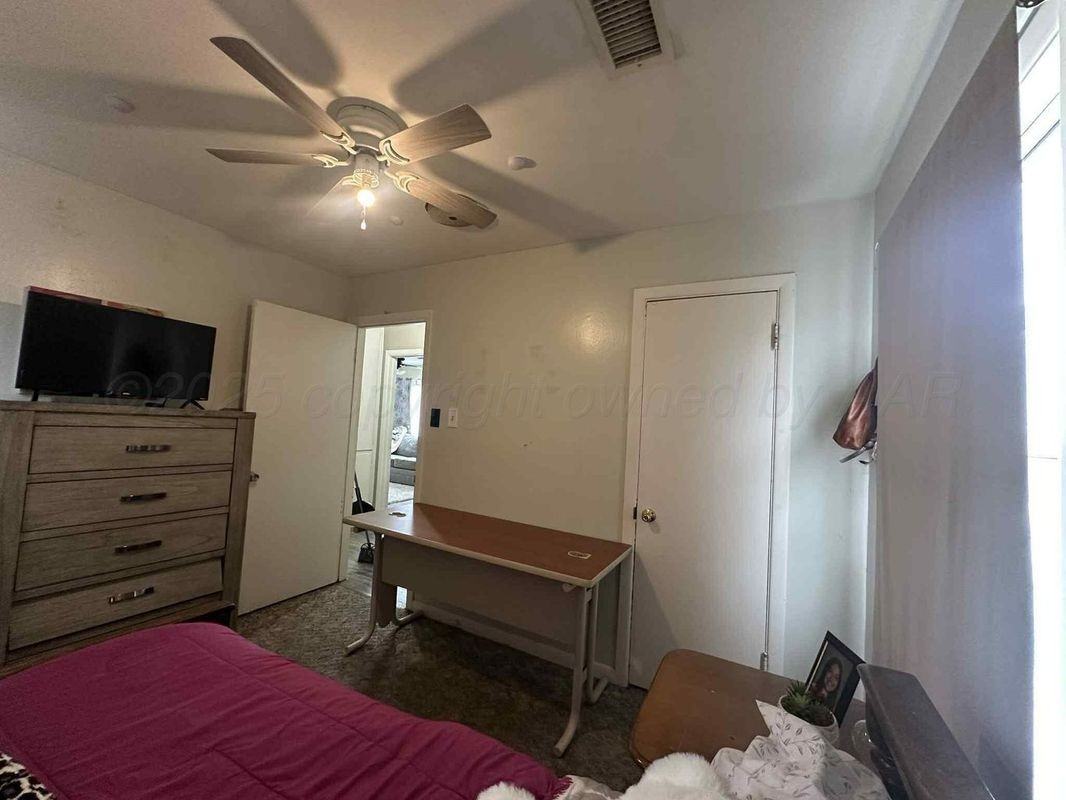 4638 S Bonham St - Photo 5 of 7