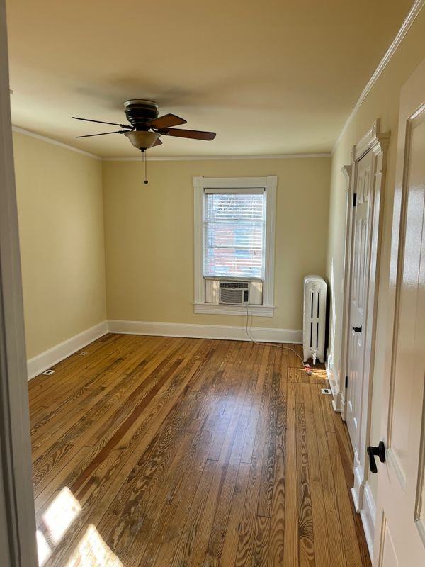 619 Caroline St - Photo 3 of 10