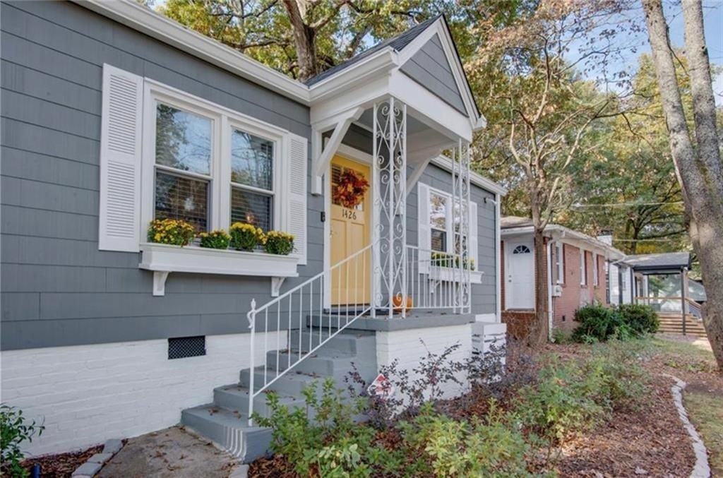 1426 Clermont Ave - Photo 4 of 29