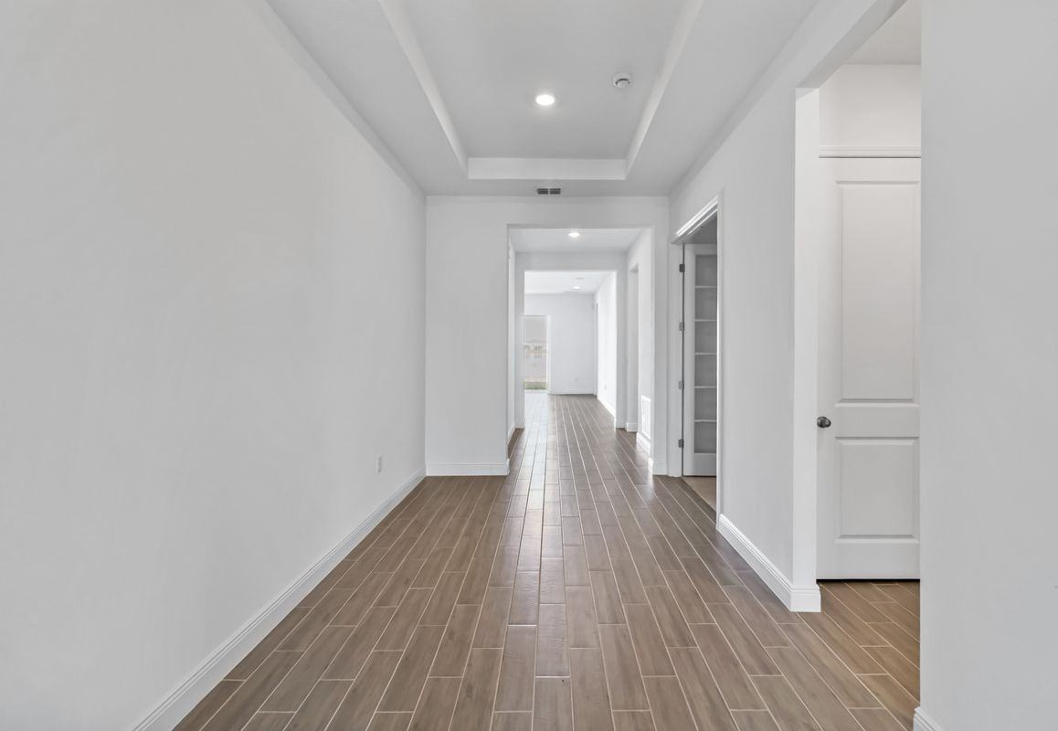 18441 Mowry Ct - Photo 3 of 21