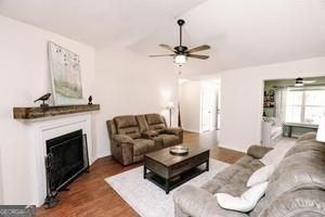 89 Copeland Rd - Photo 6 of 30