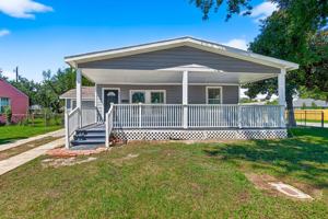 featured image of 2217 10th St