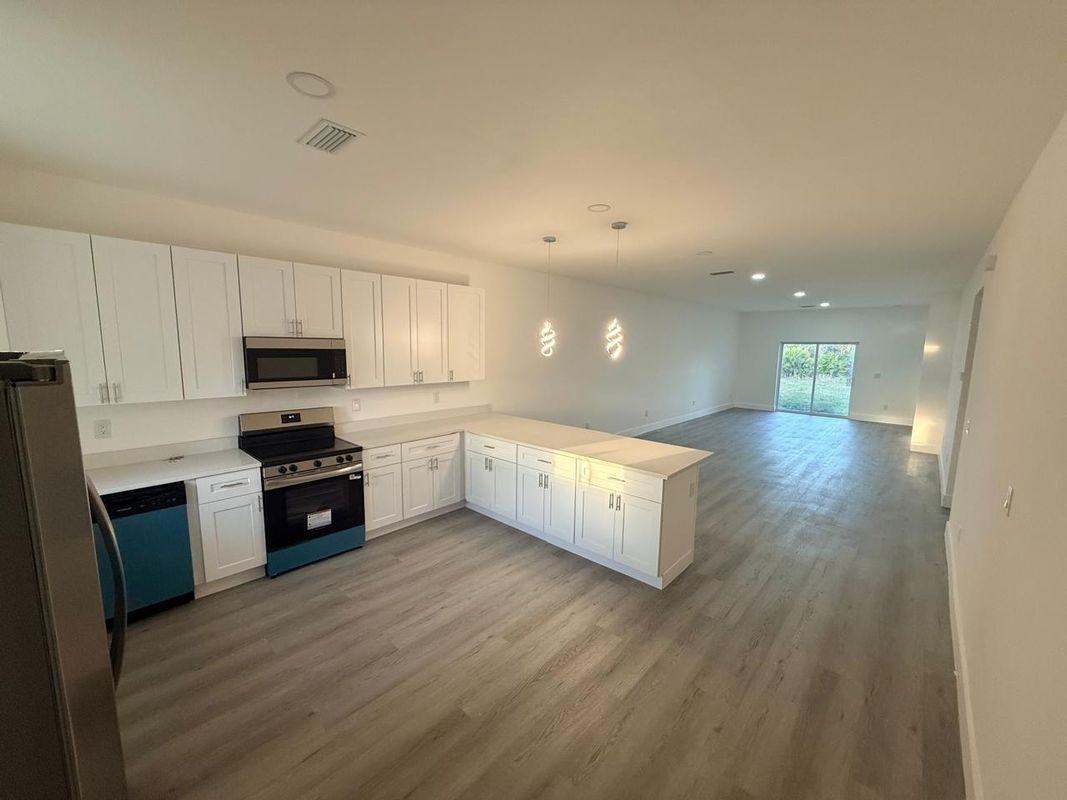 5251 Pebble Beach Dr - Photo 2 of 10