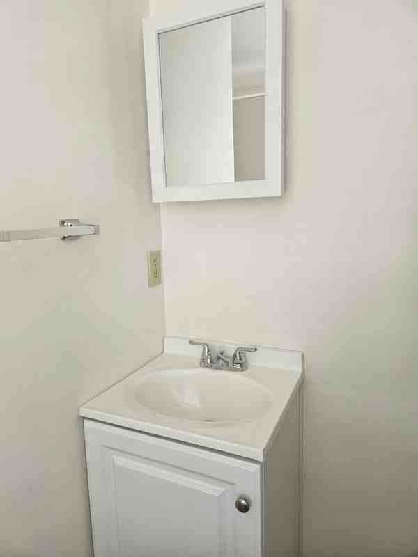 561 David Ave - Photo 5 of 12