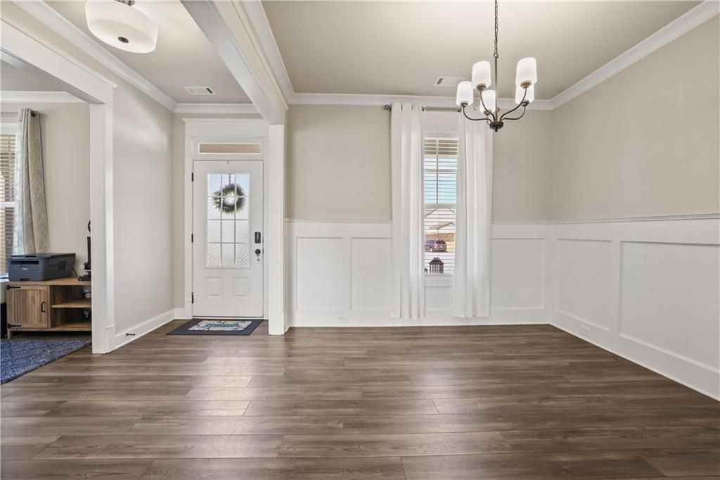 7057 Branch Creek Cv - Photo 4 of 36