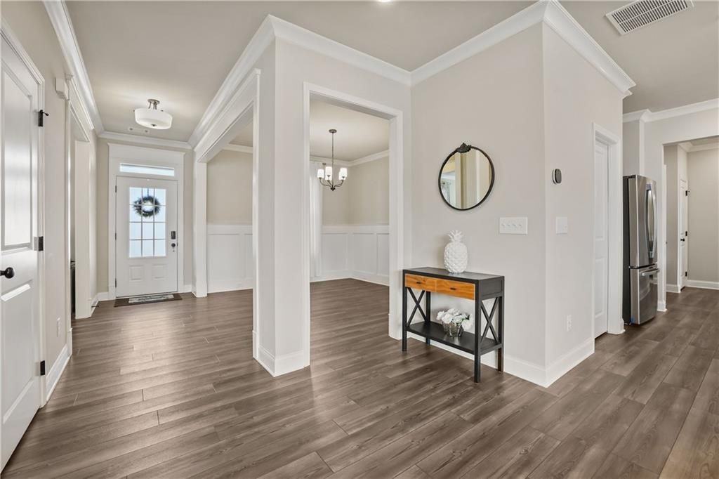 7057 Branch Creek Cv - Photo 5 of 36