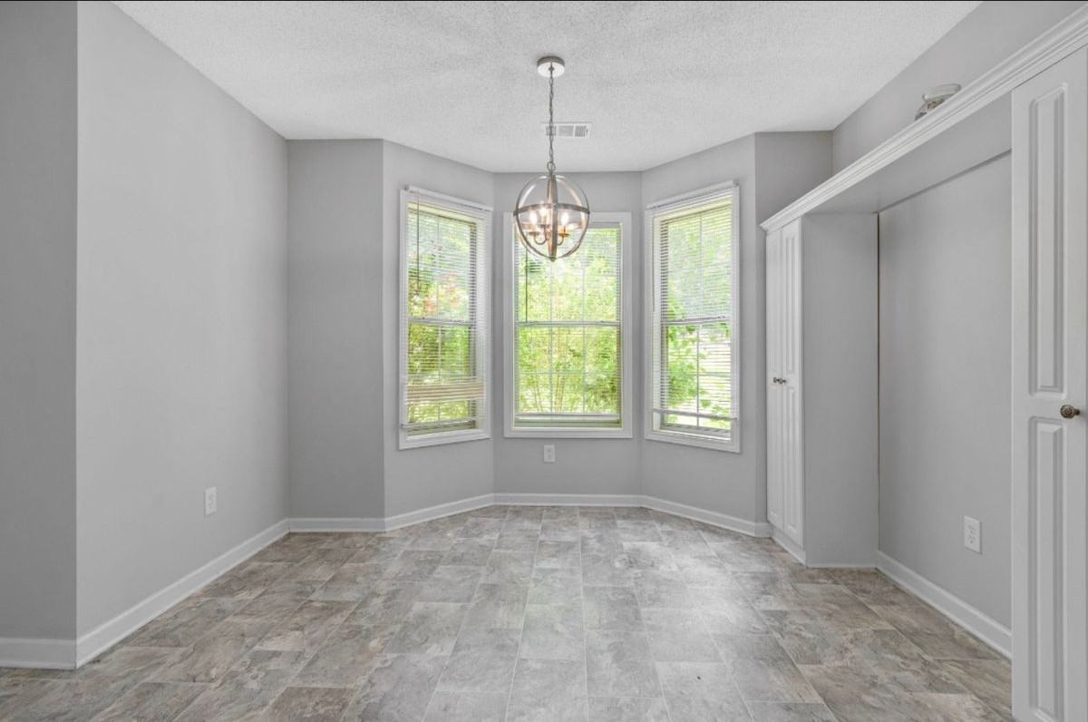 10 Dixon St ##B - Photo 6 of 13