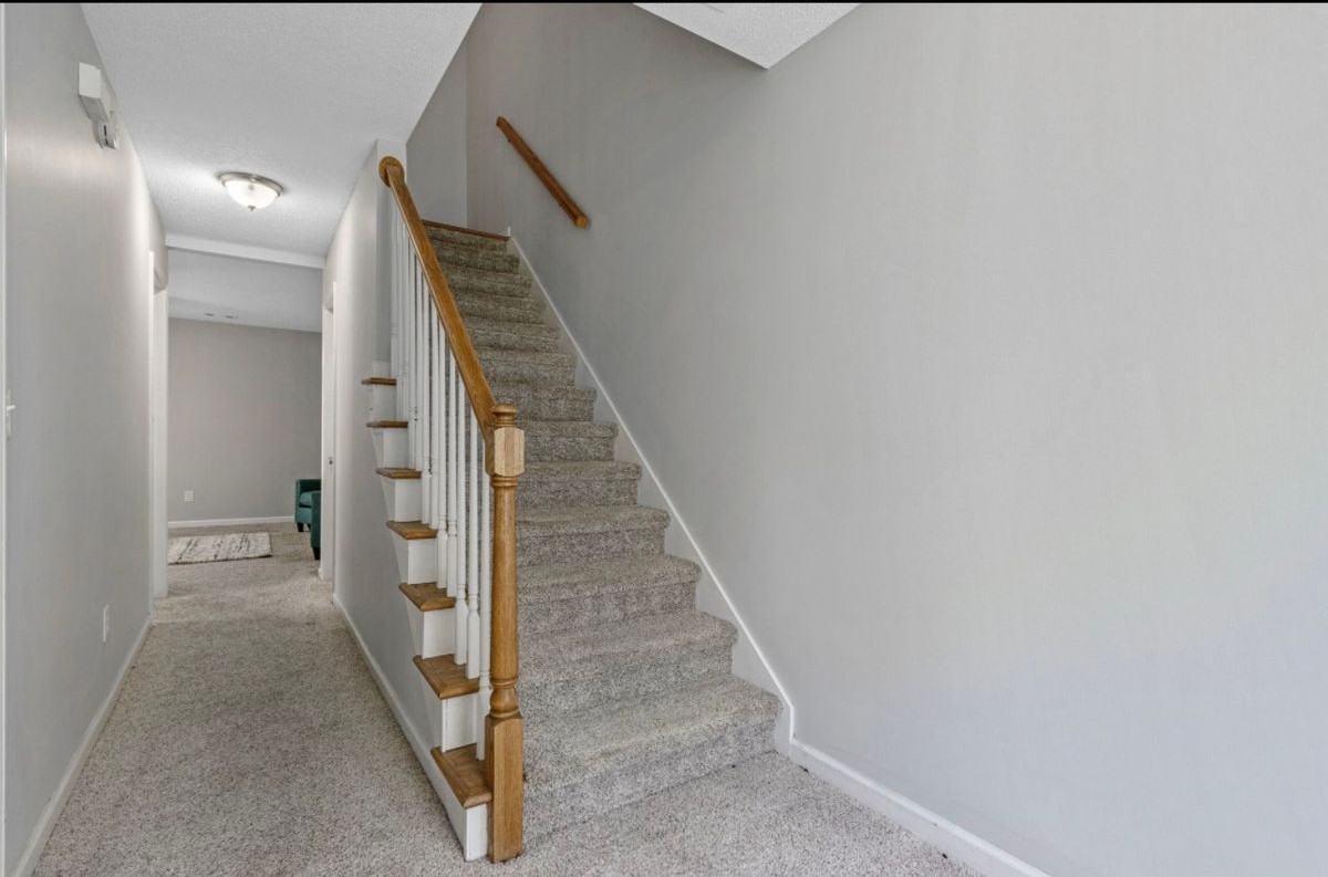 10 Dixon St ##B - Photo 7 of 13