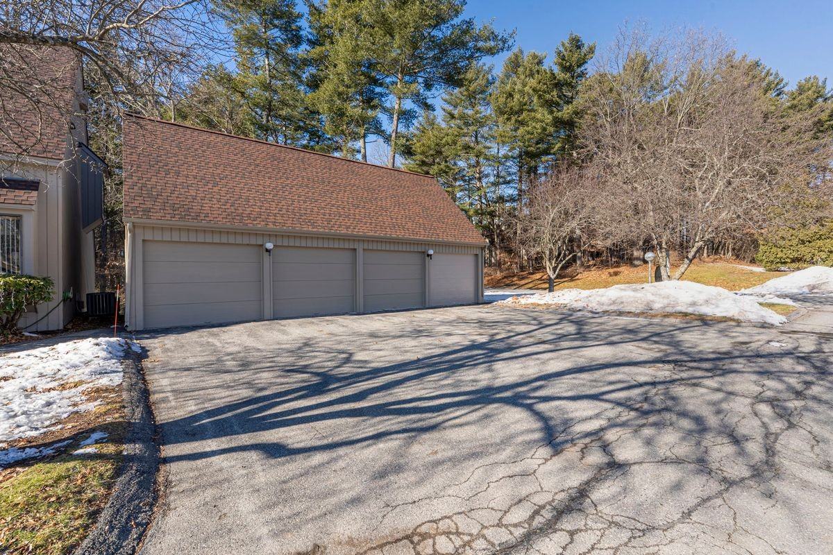 2 Rockingham Ct - Photo 2 of 37
