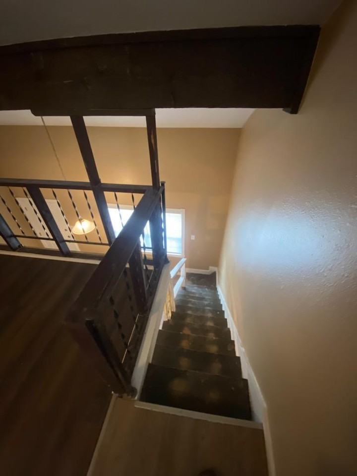 3843 Glenda (13-16) - Photo 5 of 11