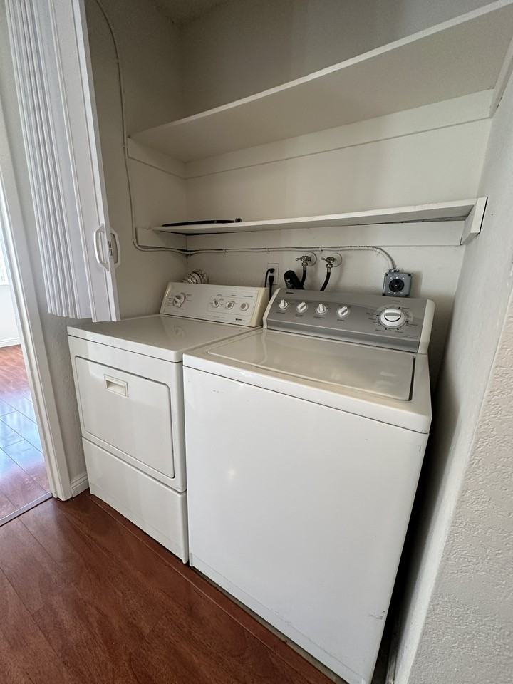 1110 Wilson - Photo 7 of 10