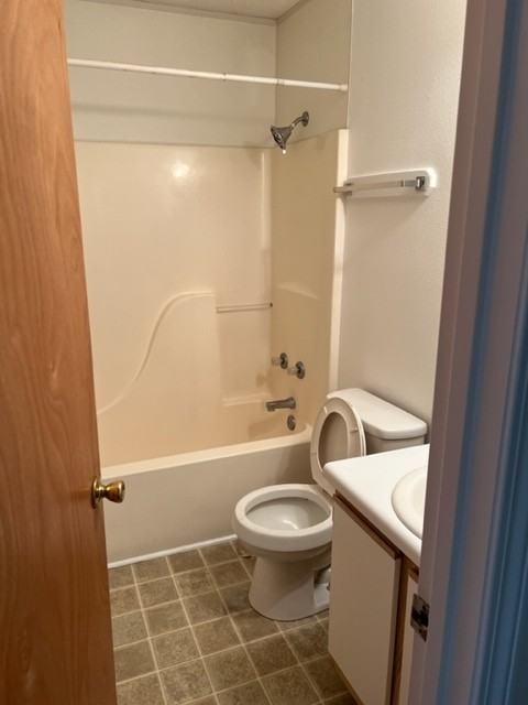 2809 Bradford Pl Nw #4 - Photo 5 of 5