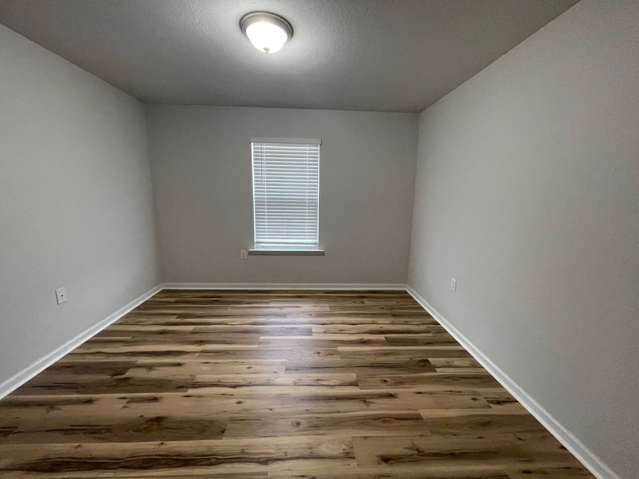 10958 War Emblem Ave - Photo 2 of 6