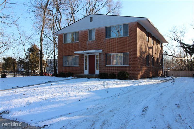 2053 Abbott - Photo 6 of 11