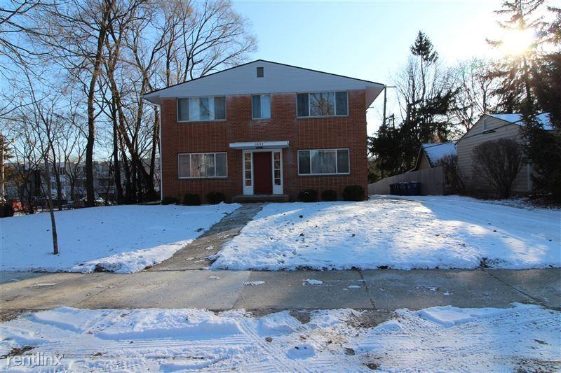 2053 Abbott - Photo 7 of 11