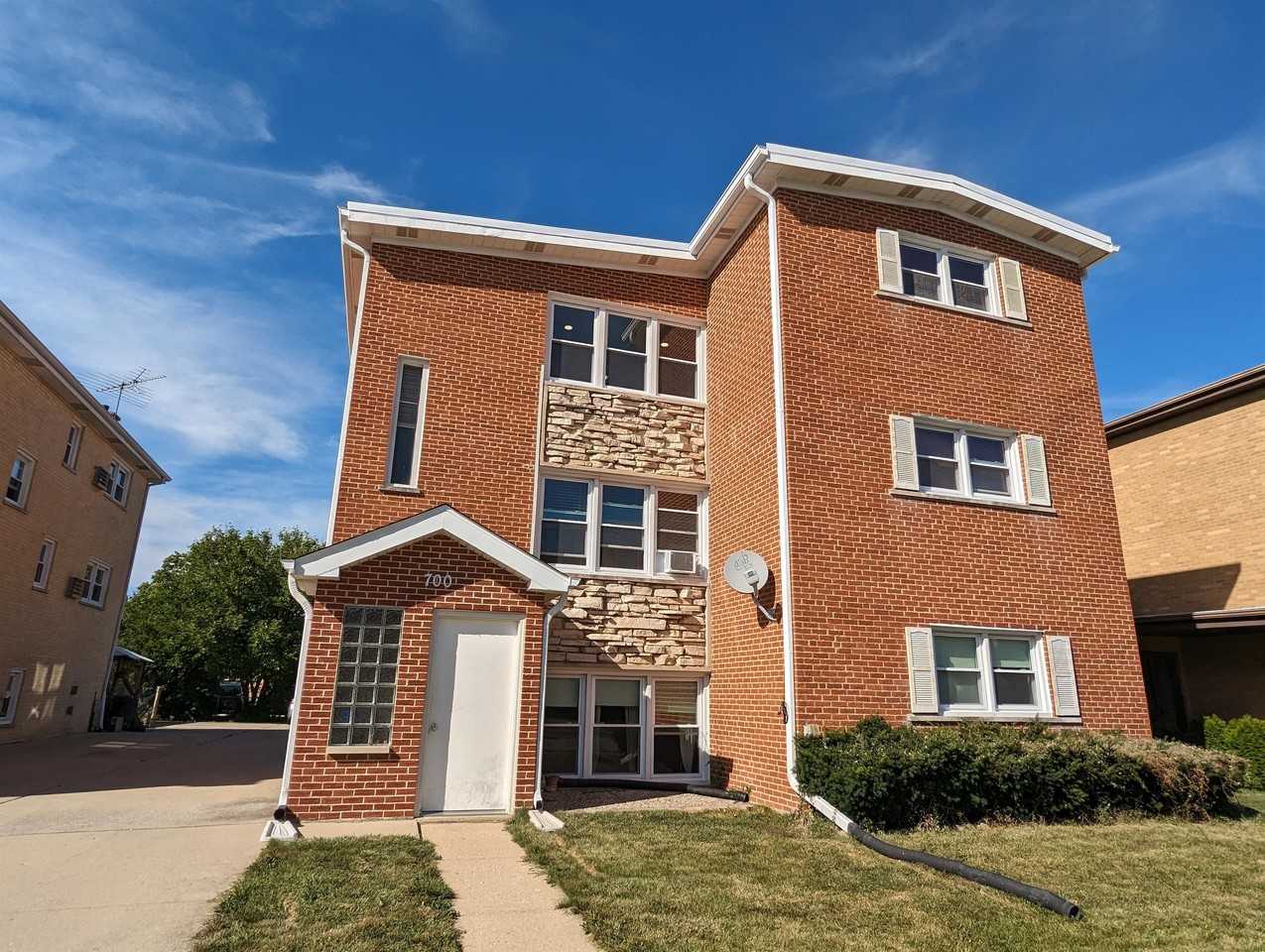 700 Beau Ct #1 - Photo 4 of 27