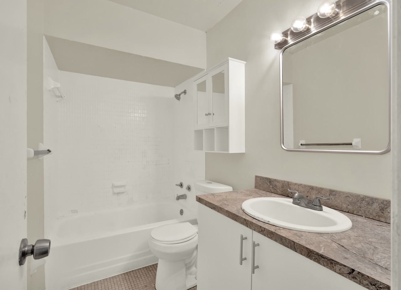 134 Salamanca Ave. - Photo 4 of 30