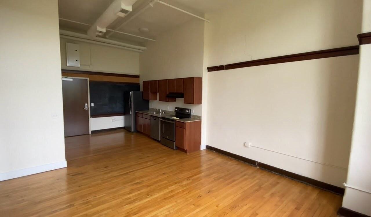 Kirby School - Photo 2 of 11