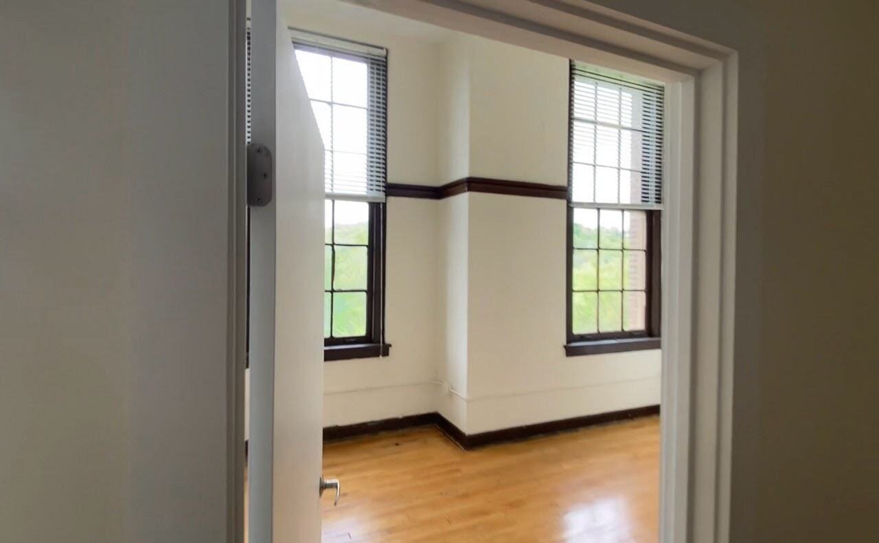 Kirby School - Photo 6 of 11